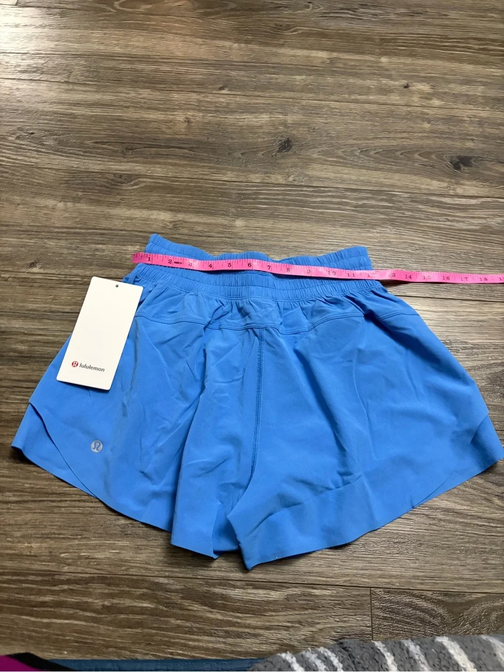 NWT Lululemon Shake It Out High-Rise Running Short 2.5